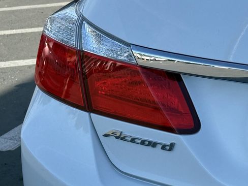 Used 2014 Honda Accord EX image 25