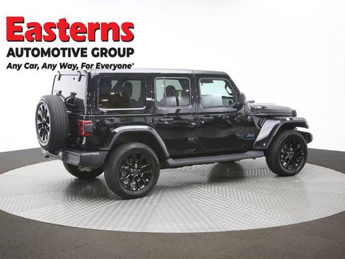 Used 2025 Jeep Wrangler Unlimited Sahara image 42