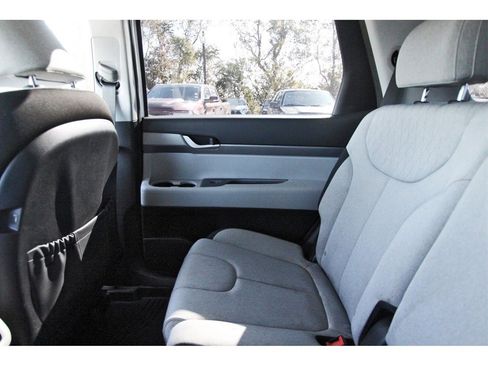 Used 2022 Hyundai Palisade SE w/ Cargo Package image 13