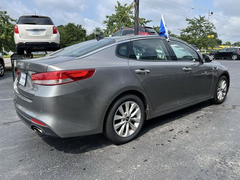 Used 2016 Kia Optima EX w/ Premium Package FWD image 6