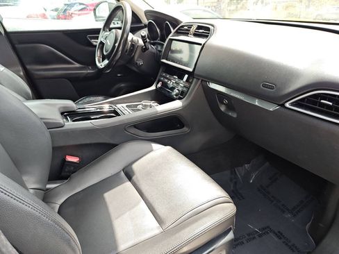 Used 2019 Jaguar F-PACE AWD/4WD image 45
