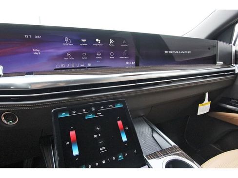 New 2026 Cadillac Escalade Luxury w/ Touring Package AWD/4WD image 17