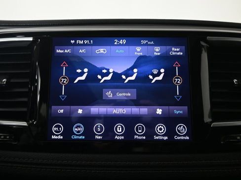 Used 2020 Chrysler Pacifica Limited image 26