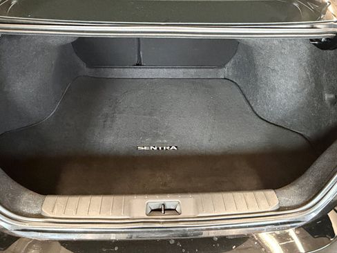 Used 2025 Nissan Sentra S FWD image 13