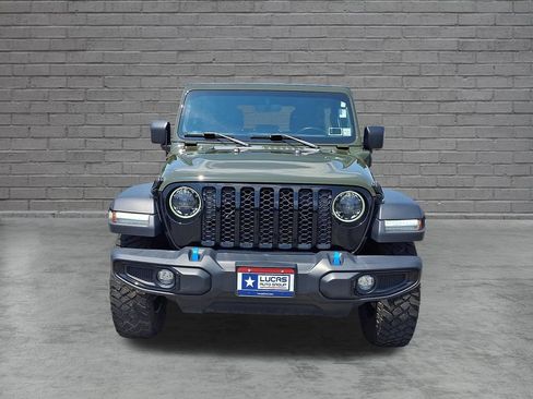 Used 2023 Jeep Wrangler Unlimited w/ Dual Top Group AWD/4WD image 4