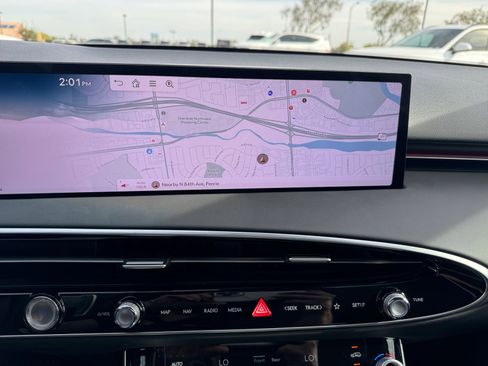 Used 2026 Genesis GV70 2.5T Select image 28