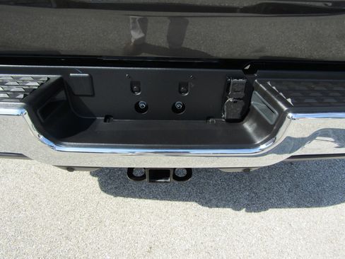 New 2026 RAM 3500 Big Horn AWD/4WD image 12