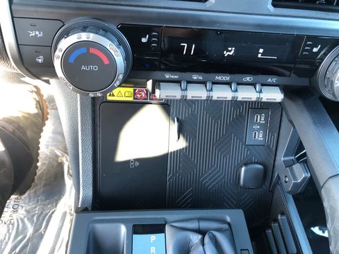 New 2026 Toyota 4Runner TRD Off-Road AWD/4WD image 12