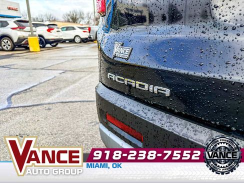 Used 2023 GMC Acadia SLT AWD/4WD image 11