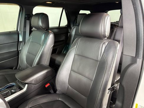 Used 2014 Ford Explorer Sport w/ Equipment Group 401A AWD/4WD image 10