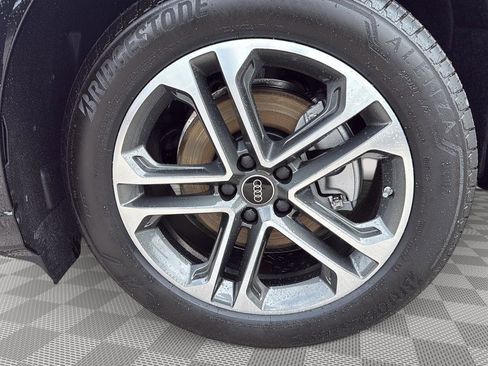 New 2026 Audi Q5 Premium image 9