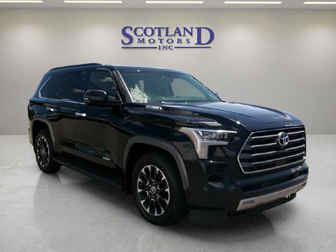 Used 2023 Toyota Sequoia Limited w/ Tow Technology Package image 4