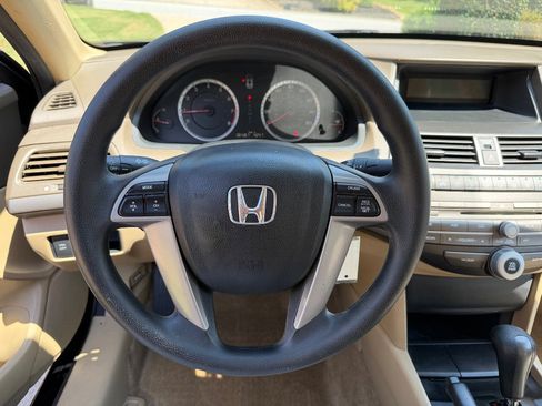 Used 2010 Honda Accord LX-P image 13
