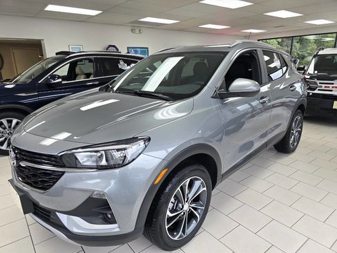 Used 2023 Buick Encore GX Select w/ Safety Package II image 1