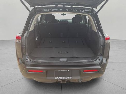 New 2026 Nissan Pathfinder SV w/ SV Premium Package FWD image 30