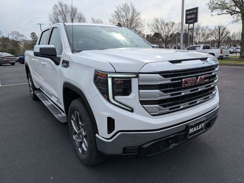 New 2026 GMC Sierra 1500 SLE w/ X31 Off-Road Package image 2