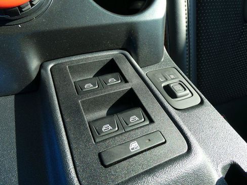 New 2026 Ford Bronco Raptor AWD/4WD image 25