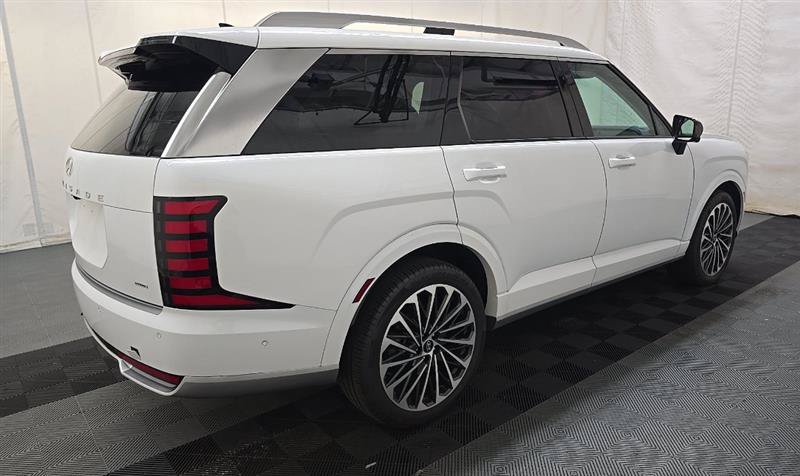Used 2026 Hyundai Palisade Calligraphy AWD/4WD image 4