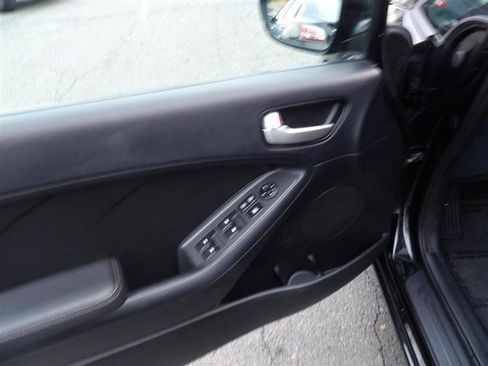 Used 2017 Kia Forte LX image 24