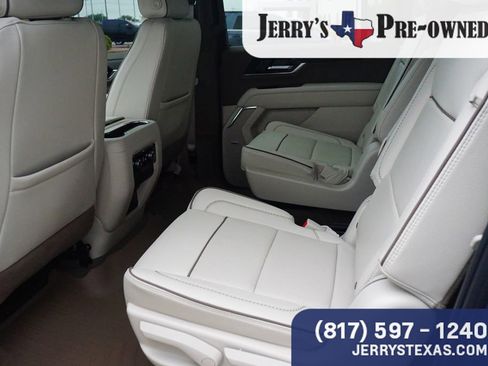 Used 2025 GMC Yukon XL Denali w/ Sun & Power Step Package image 20