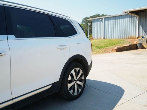 Used 2021 Kia Telluride S image 16