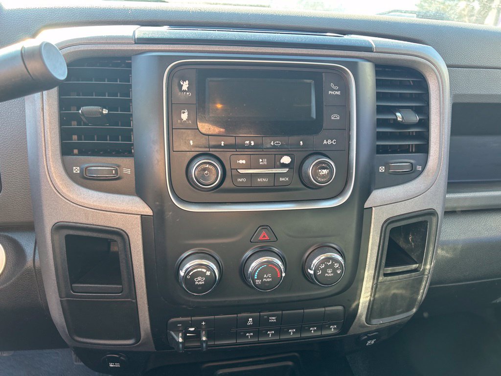 Used 2017 RAM 3500 Tradesman w/ Chrome Appearance Group AWD/4WD image 14