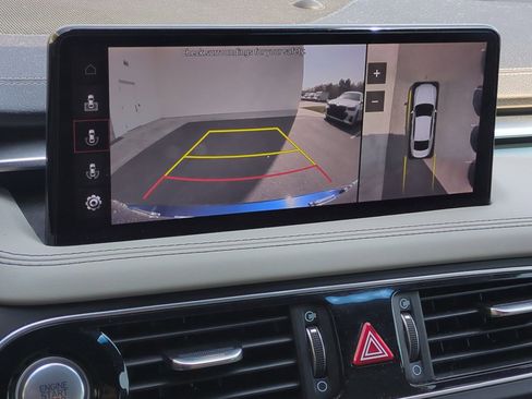 Used 2023 Genesis G70 3.3T image 24