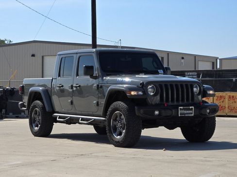Used 2023 Jeep Gladiator Rubicon w/ Cold Weather Group AWD/4WD image 7