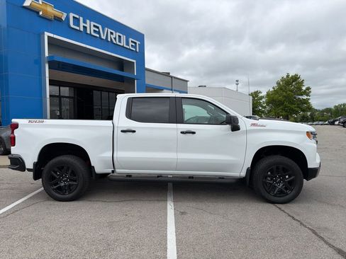 New 2026 Chevrolet Silverado 1500 LT Trail Boss w/ Convenience Package II AWD/4WD image 2