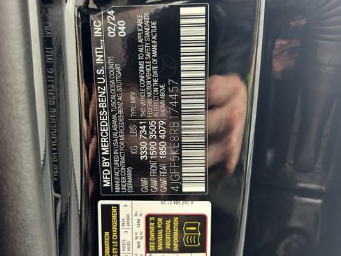 Used 2024 Mercedes-Benz GLS 450 4MATIC image 31