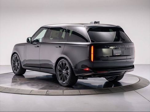 New 2026 Land Rover Range Rover Long Wheelbase SE AWD/4WD image 3