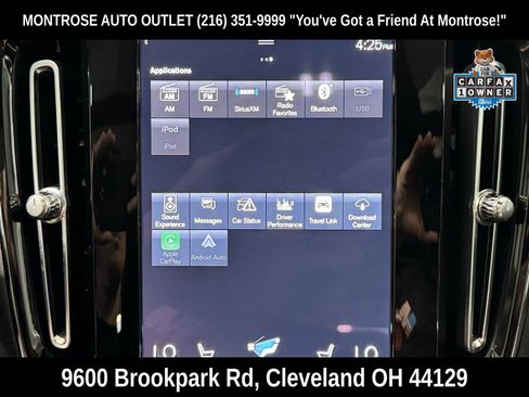 Used 2022 Volvo XC40 T5 R-Design w/ Climate Package image 28