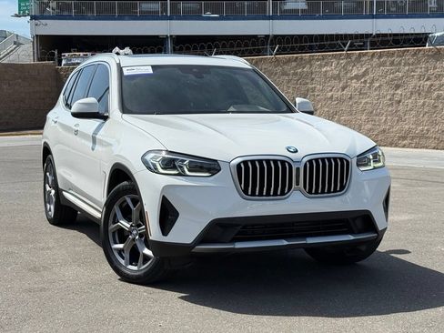 Used 2024 BMW X3 sDrive30i w/ Convenience Package RWD image 3