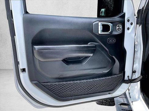 Used 2019 Jeep Wrangler Unlimited Sport S AWD/4WD image 18