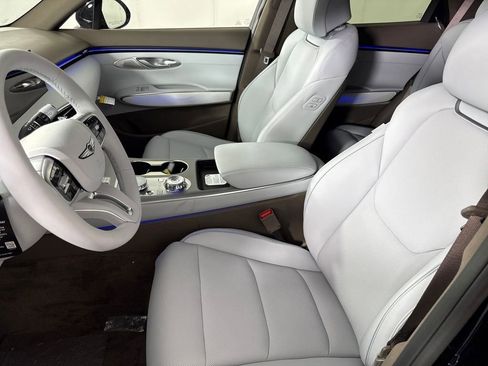 New 2026 Genesis GV70 2.5T Advanced AWD/4WD image 14