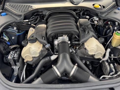 Used 2011 Porsche Panamera RWD image 28