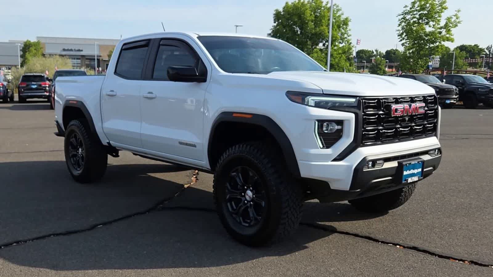 Used 2024 GMC Canyon Elevation w/ Convenience Package RWD image 2