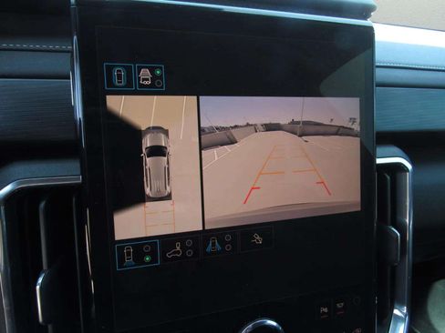 Used 2026 GMC Acadia Elevation FWD image 19