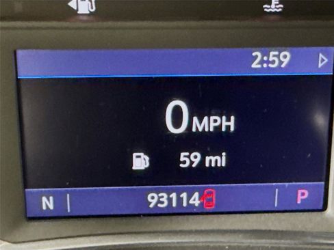 Used 2022 Chevrolet Traverse LT image 13