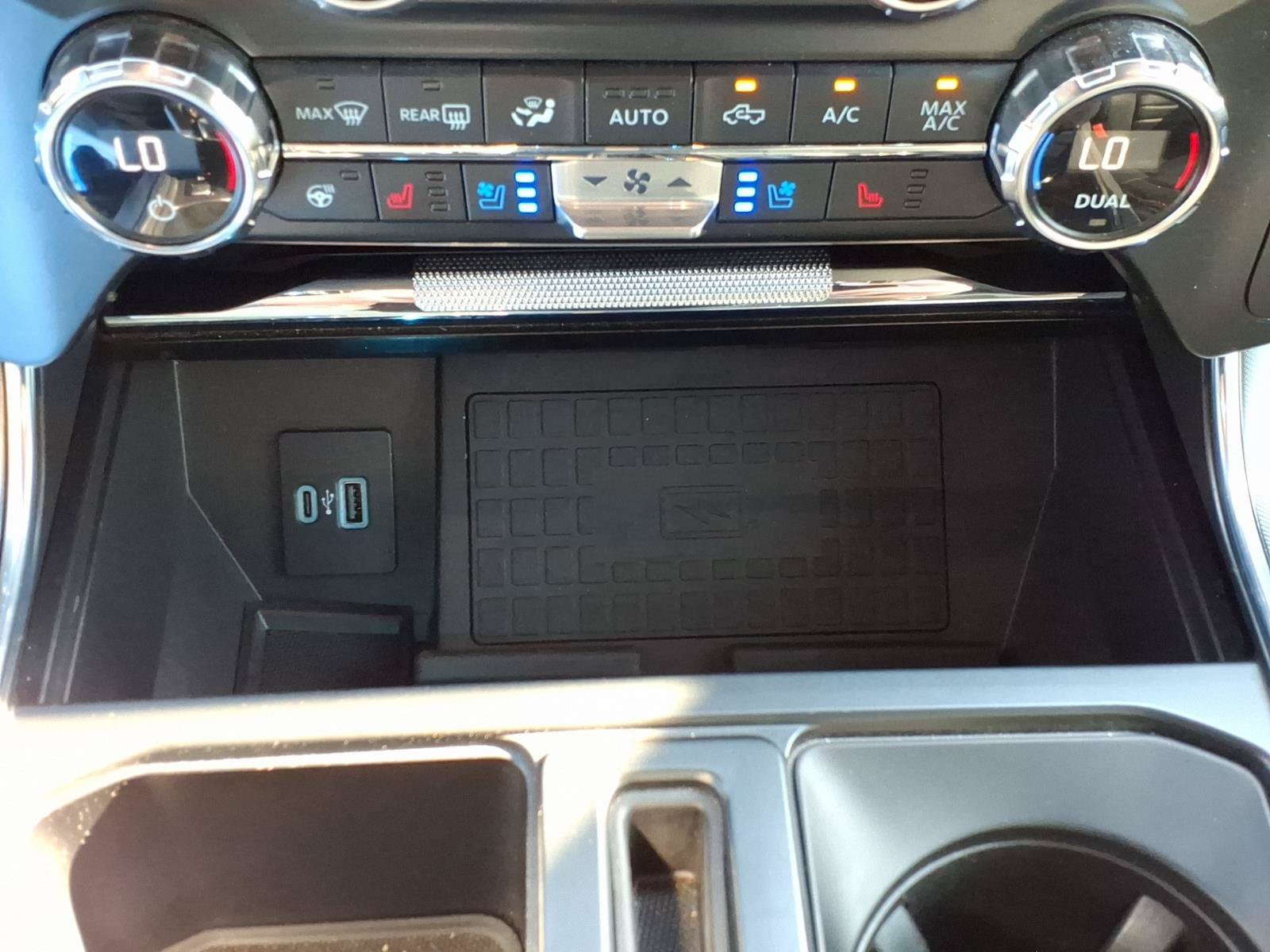 Used 2021 Ford F150 Platinum AWD/4WD image 24