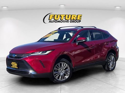 Certified 2023 Toyota Venza XLE AWD/4WD image 10