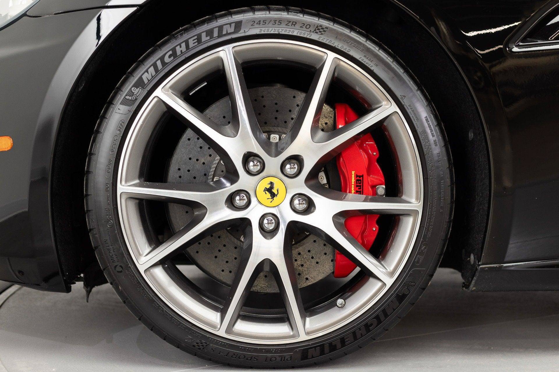 Used 2010 Ferrari California RWD image 44