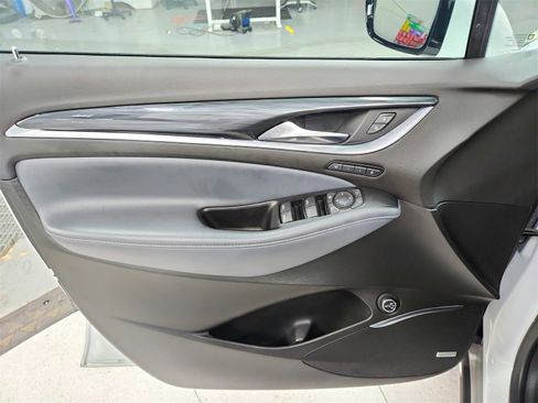 Used 2024 Buick Enclave Premium image 36