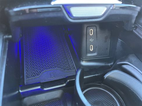 Certified 2025 Mercedes-Benz GLC 300 4MATIC image 26