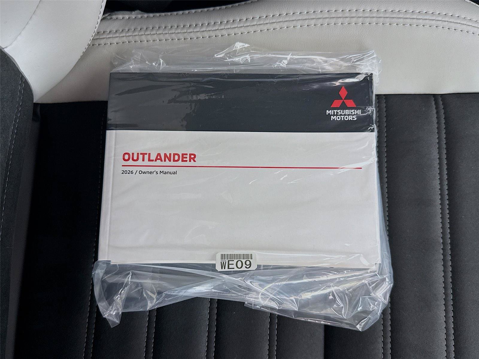 New 2026 Mitsubishi Outlander SE AWD/4WD image 25