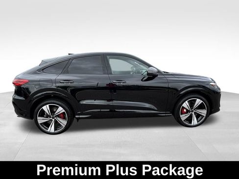 New 2026 Audi SQ5 Premium Plus AWD/4WD image 6