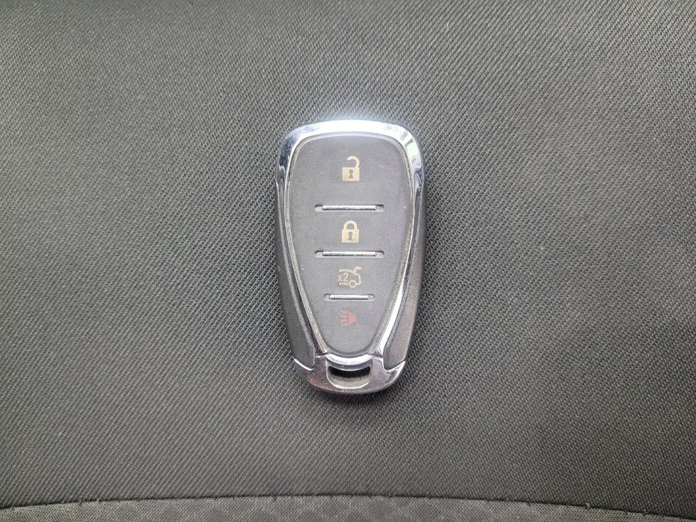 Used 2017 Chevrolet Malibu LT FWD image 32