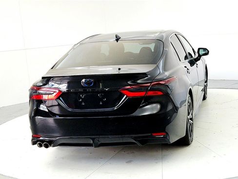 Used 2022 Toyota Camry SE image 5