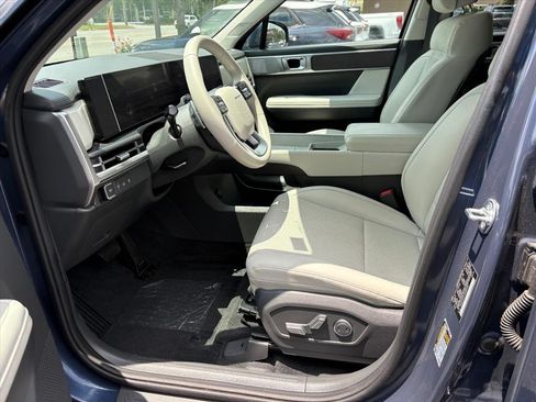 Certified 2025 Hyundai Santa Fe SEL AWD/4WD image 15