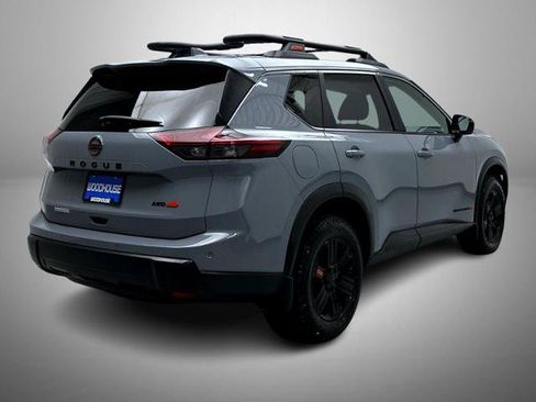 Certified 2025 Nissan Rogue SV AWD/4WD image 5